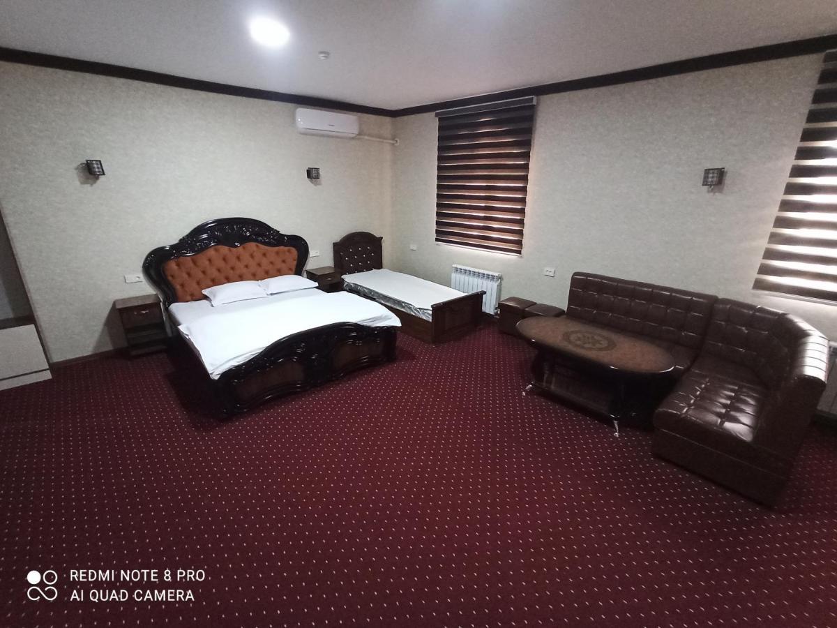 Hotel Mufarshox à Boukhara Extérieur photo