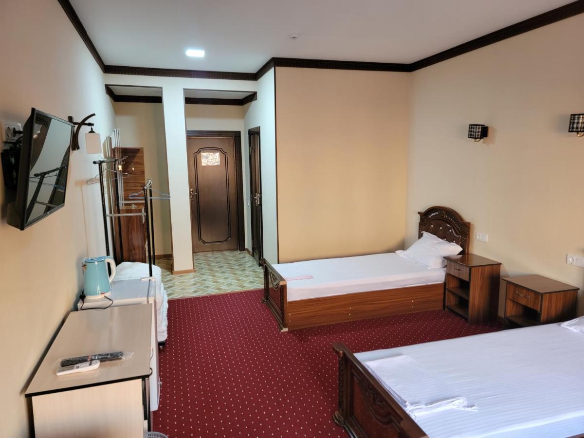 Hotel Mufarshox à Boukhara Extérieur photo