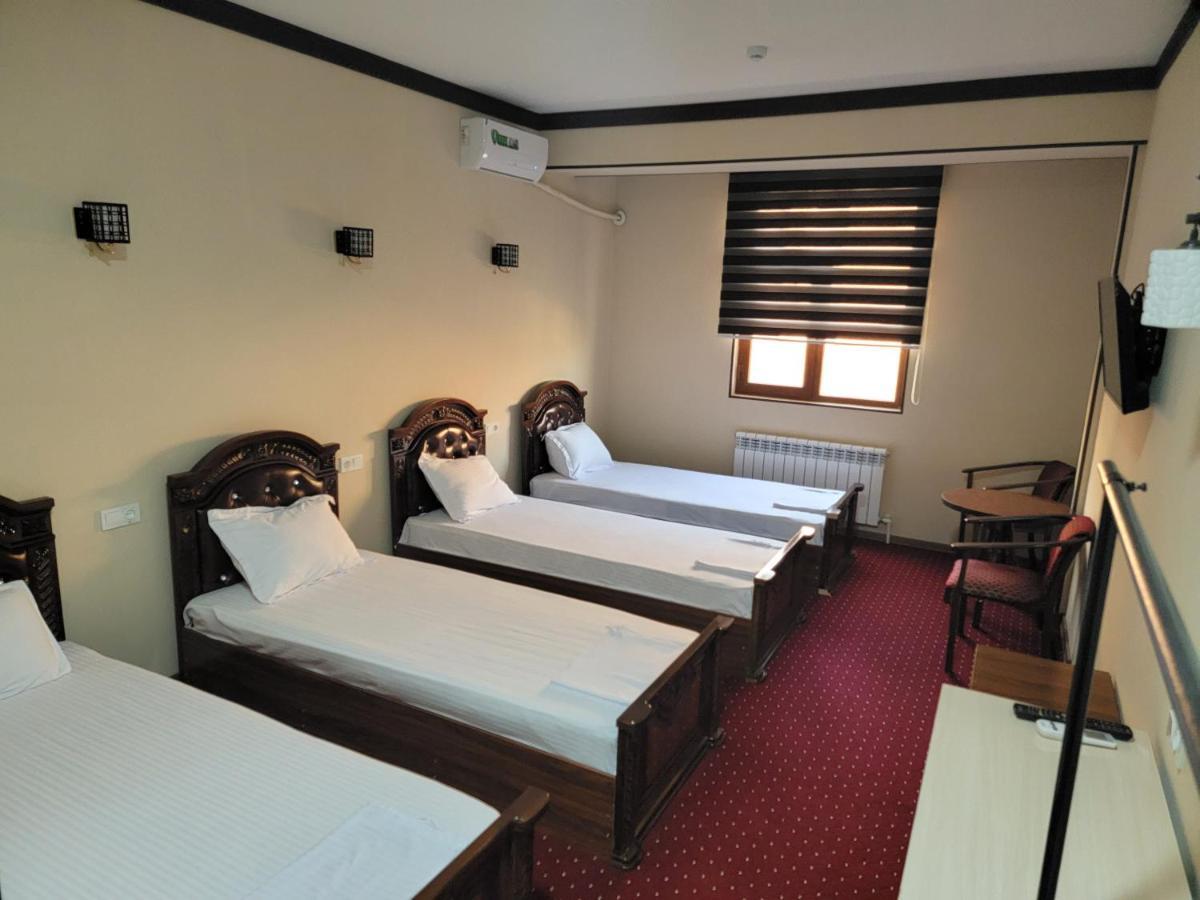 Hotel Mufarshox à Boukhara Extérieur photo